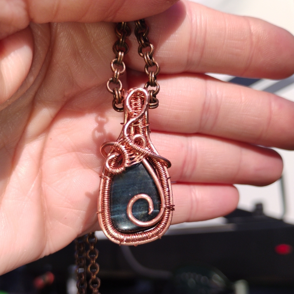 Tigers eye wire wrapped necklace